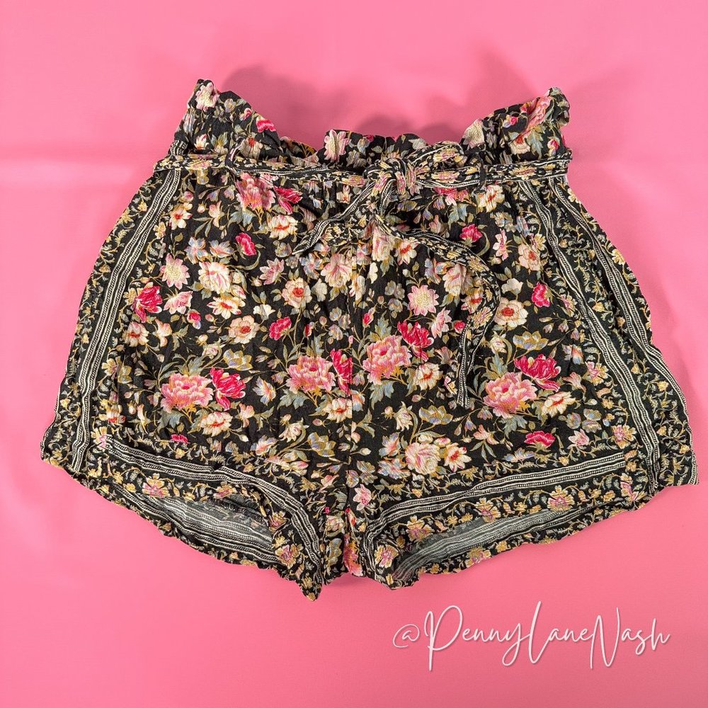 American Eagle Floral Tie Waist Paperbag Shorts - Picture 3 of 12